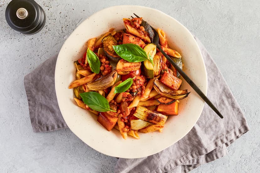 With soft chunks of roasted courgette, butternut squash and onion, plus chestnut mushrooms and filling lentils, all stirred into a garlicky tomato and basil sauce and served over penne, itʼs wholesome, hearty and absolutely sublime.