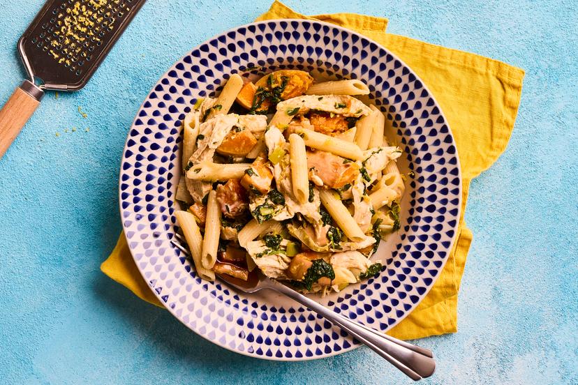 This is a seriously comforting (and seriously filling!) pasta feast. Roasted chicken and butternut squash plus leeks and spinach, zhuzhed up with rosemary, thyme and a hint of nutmeg, are stirred into penne pasta, finished with creamy Greek-style yogurt and a zingy sprinkle of lemon. It’s a hug in a bowl.