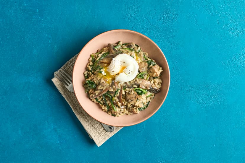 Golden yolks oozing over our poshest risotto yet? What an egg-cellent idea! A trio of mushrooms – chestnut, portobello and porcini – bring their earthy flavour to the creamy rice, stirred through with onion, garlic, thyme and spinach. Enter our heroes – lightly poached eggs – for a truly cracking treat!