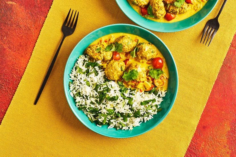 These golden balls are brilliant in the box! No, we’re not talking about him, but about a new meal with the Midas touch. Our seriously scoffable koftas are made by squishing beef mince and lentils together with a sprinkle of curry powder. Simply combine with tomatoes in a mildly spiced sauce, serve with spinach rice and garnish with coriander for pure fakeaway gold.
