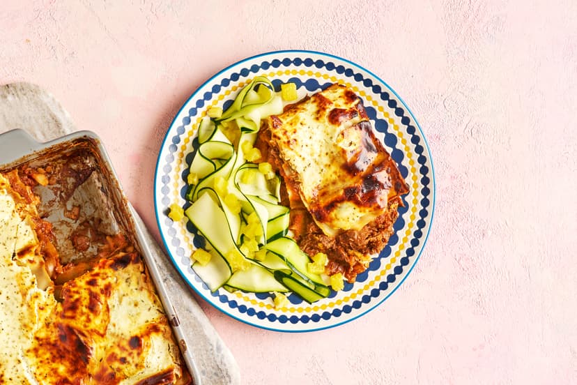 Fa la la la la la la la-lasagne! Deck your plates with layers of pasta and slow-cooked venison ragu, flavoured with garlic, herbs and orange zest and topped with a creamy sage sauce – complete with a classy little orange and courgette salad on the side.