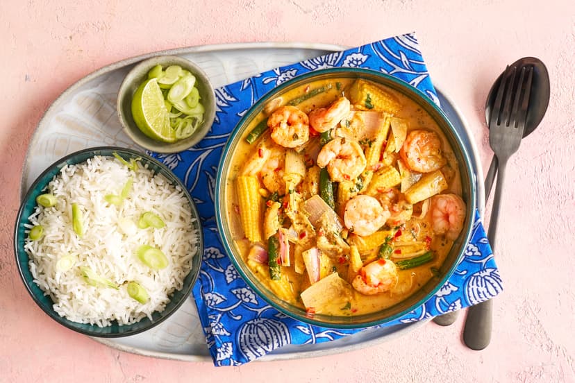 With juicy prawns, green beans and baby corn, a fragrant, silky and seriously slurpable Thai red curry sauce, plus a side of spring onion-sprinkled basmati rice, we’re starting to think ‘really good’ might be an understatement…