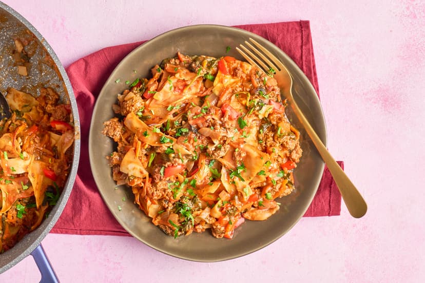 This dish breaks the rules, almost literally! Instead of layering up your pasta sheets, you snap them into pieces and throw them into a scrummy beef, spinach, carrot and red pepper ragu elevated with sun-dried tomato paste and fresh thyme. Next, bake until the pasta’s soft, the sauce is bubbling and the fab flavours have intensified. A sprinkle of parsley and you’re done.